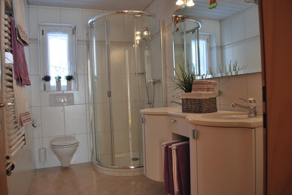 Aquarell Apartments Saas-Grund Bilik gambar