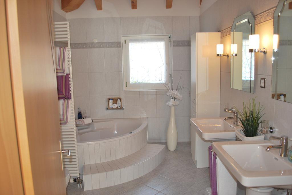 Aquarell Apartments Saas-Grund Bilik gambar